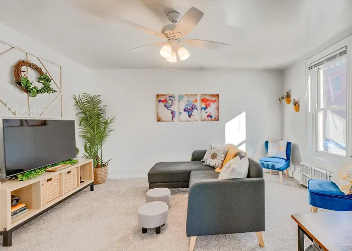Charming Pottstown Apartment - Walk To Town!